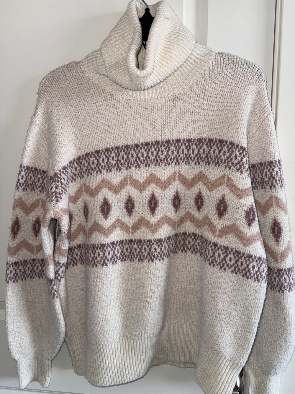 Olive & Oak Cream Ribbed Turtleneck Sweater